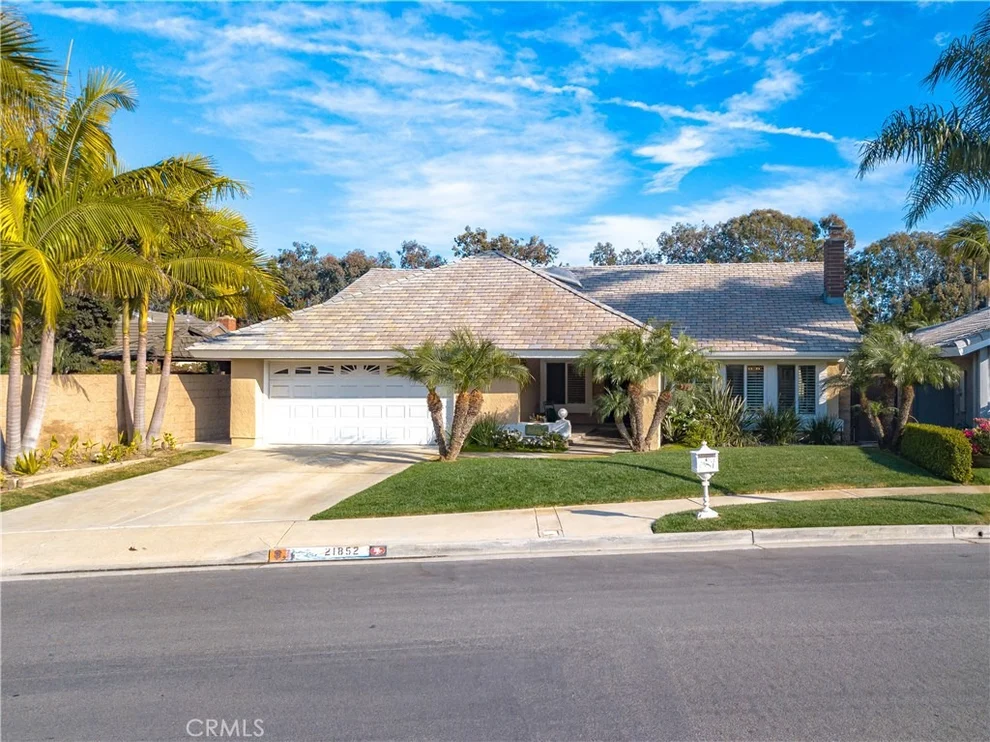 Unit for sale at 21852 Summerwind Lane, Huntington Beach, CA 92646