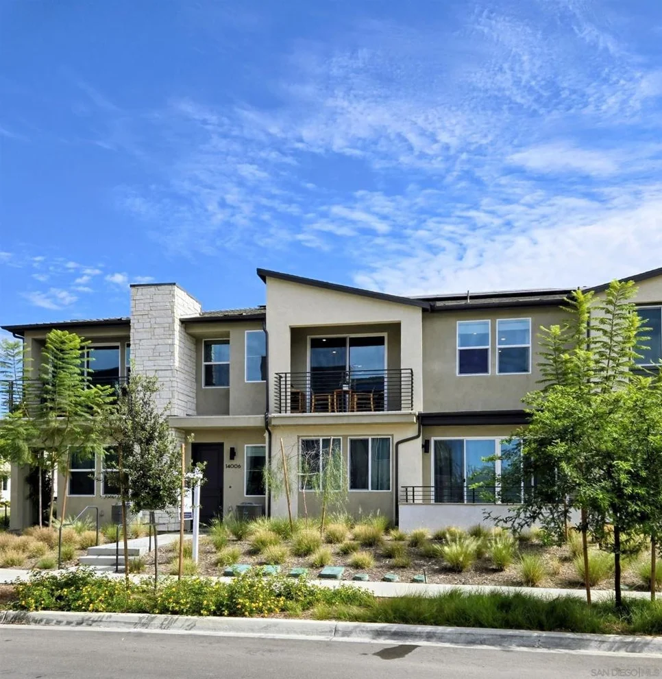 Unit for sale at 14006 Lumurine Way, San Diego, CA 92126