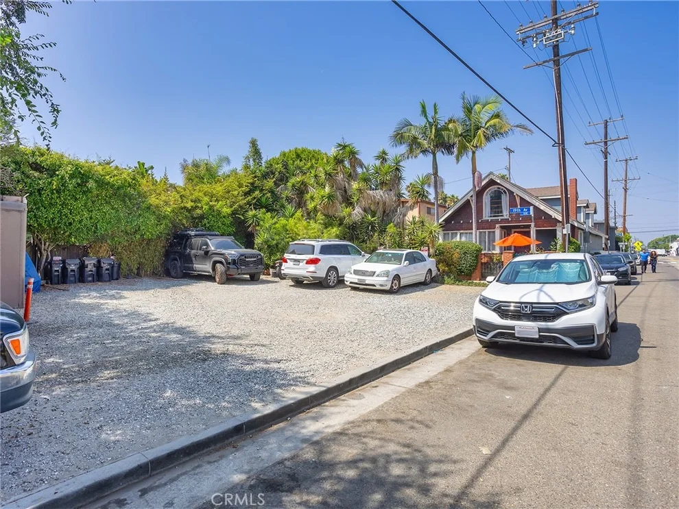 Unit for sale at 42 19th Avenue, Venice, CA 90291