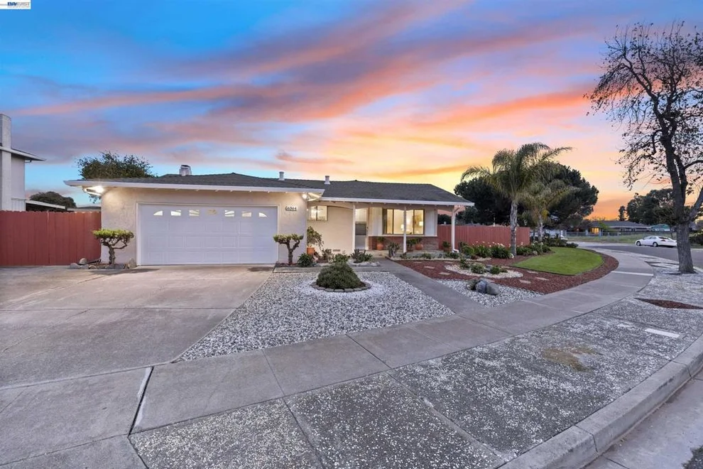 Unit for sale at 6364 Honeysuckle Dr, Newark, CA 94560