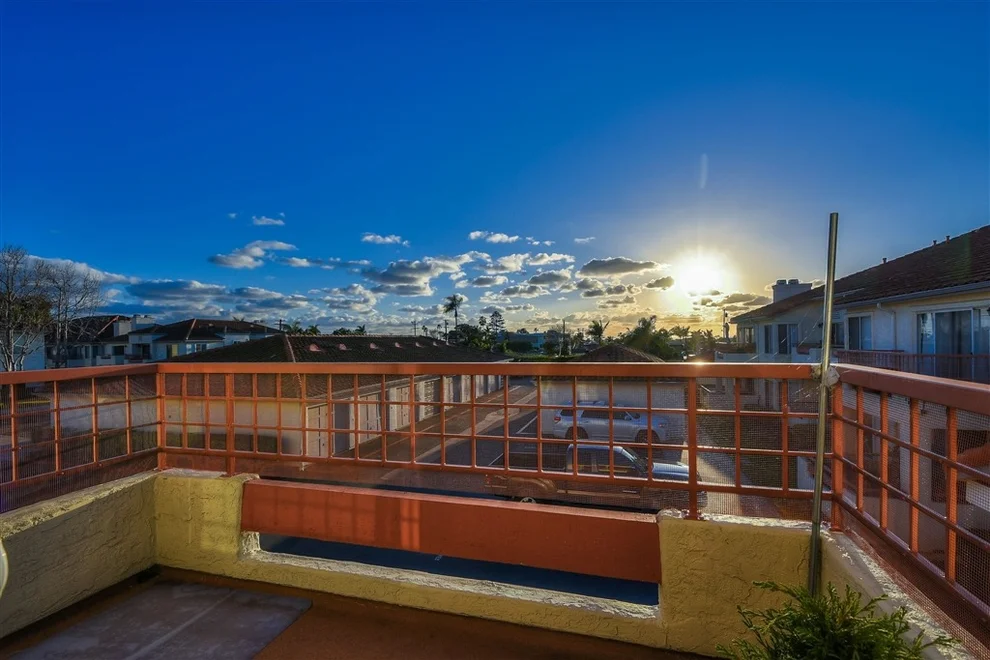 Unit for sale at 400 Stoney Point Way, Oceanside, CA 92058