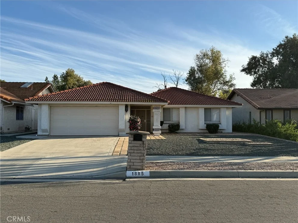 Unit for sale at 1885 Silver Oak, Hemet, CA 92545