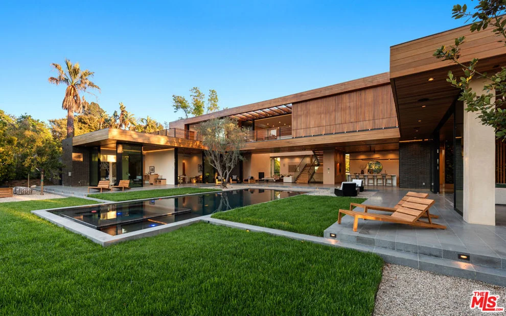 Unit for sale at 9705 Oak Pass Road, Beverly Hills, CA 90210