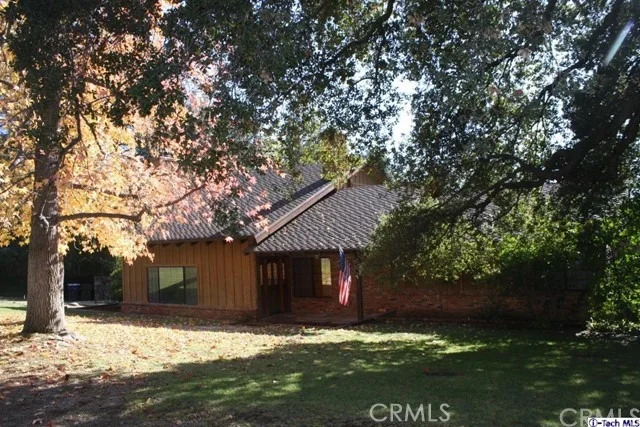 Unit for sale at 2138 cross Street, La Canada Flintridge, CA 91011