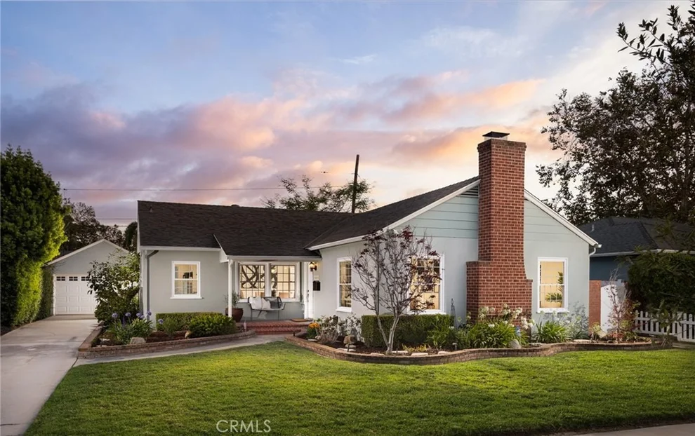Unit for sale at 1026 W 19th Street, Santa Ana, CA 92706