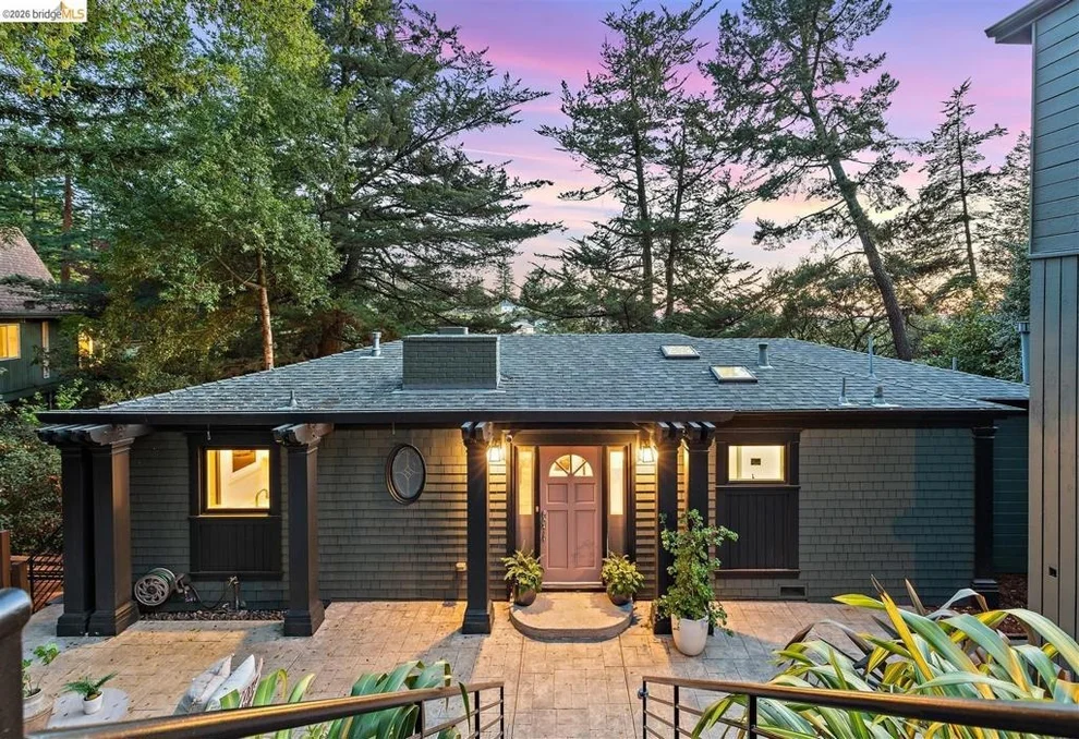 Unit for sale at 6272 Clive Avenue, Oakland, CA 94611