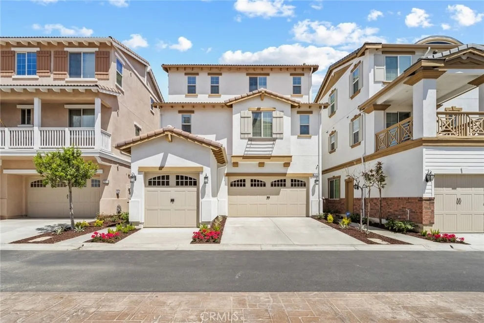 Unit for sale at 2528 Quiet Sands, Signal Hill, CA 90755