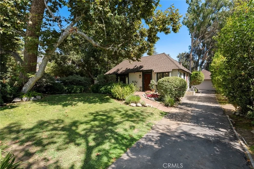 Unit for sale at 2340 El Molino Avenue, Altadena, CA 91001