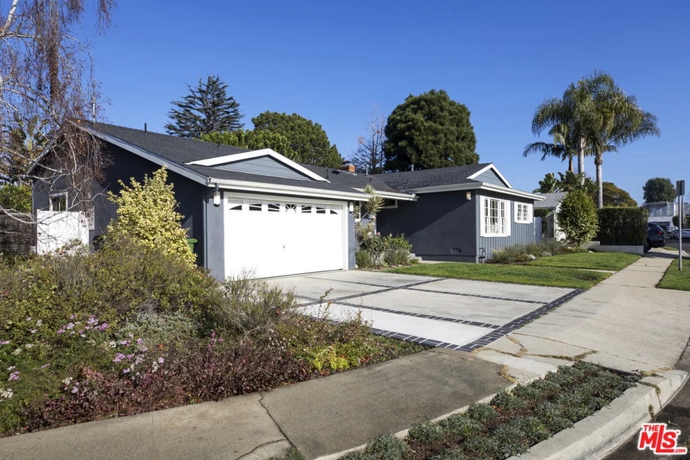 Unit for sale at 11933 Mccune Avenue, Los Angeles, CA 90066