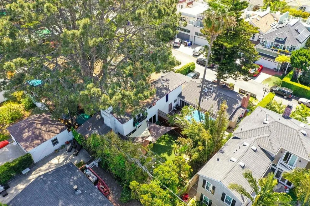 Unit for sale at 554 56 Bonair Pl, La Jolla, CA 92037