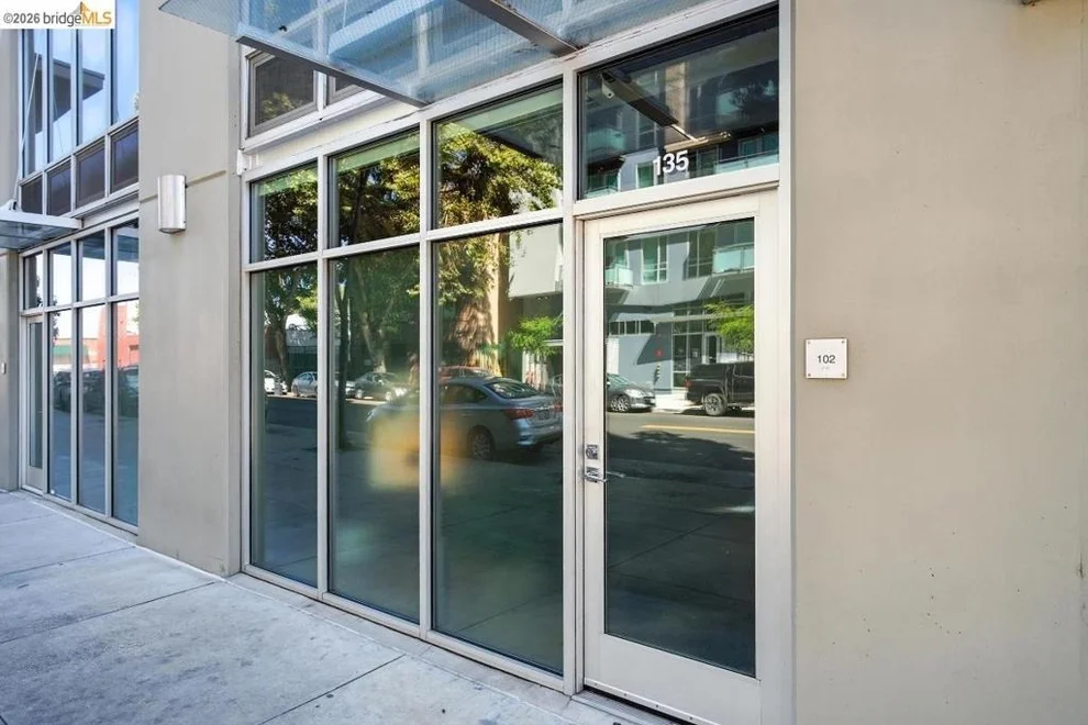 Unit for sale at 311 Oak St, Oakland, CA 94607