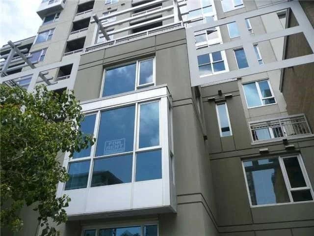 Unit for sale at 300 W Beech Street, San Diego, CA 92101