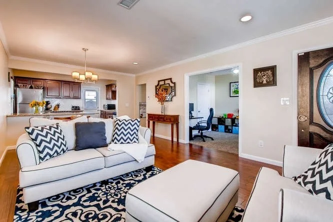 Unit for sale at 7075 Mohawk St, San Diego, CA 92115
