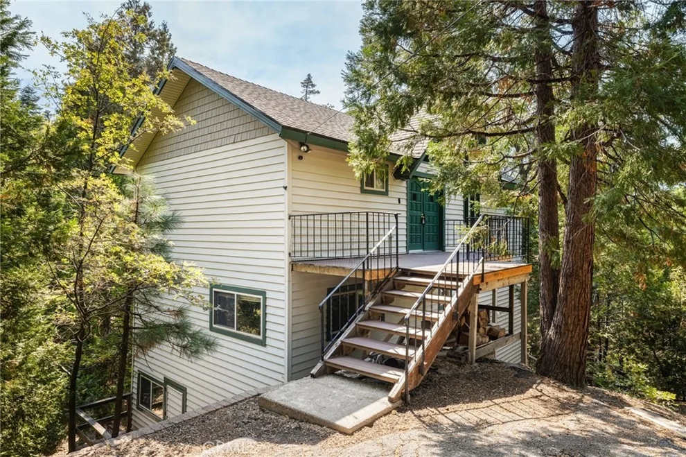 Unit for sale at 175 Golf Course Road, Lake Arrowhead, CA 92317