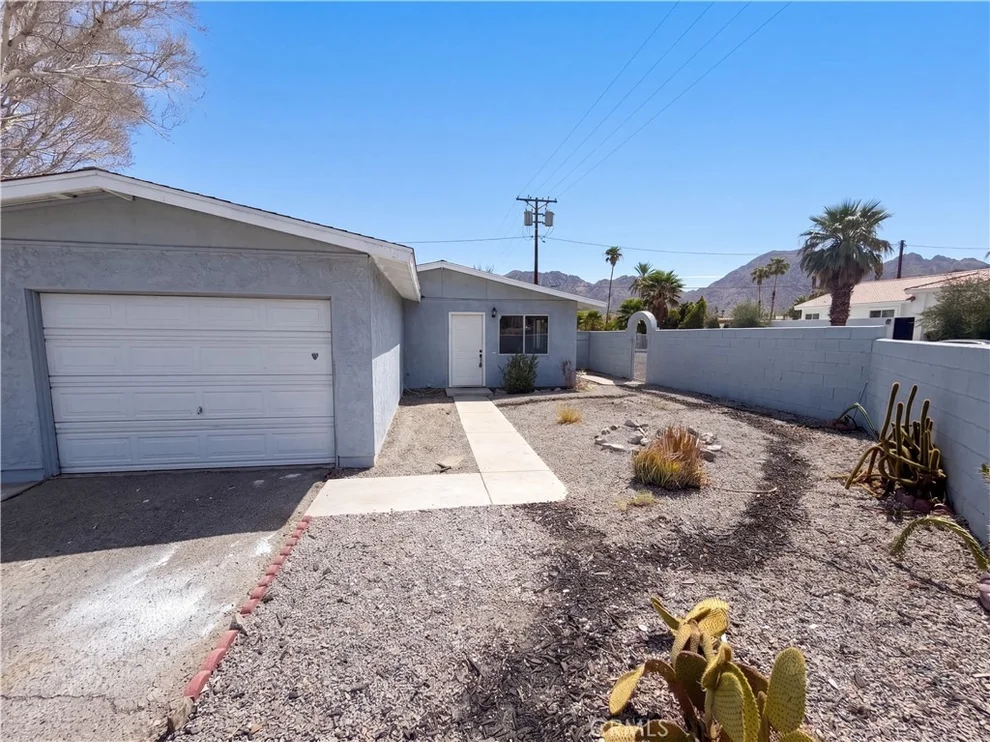 Unit for sale at 52990 Avenida Diaz, La Quinta, CA 92253