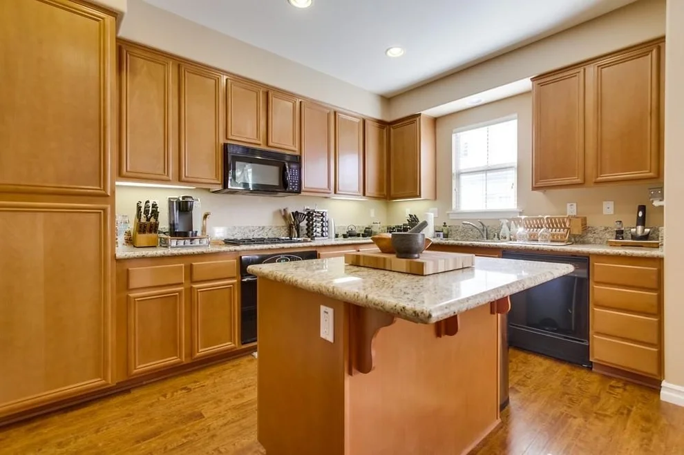 Unit for sale at 368 Plateau, San Marcos, CA 92078