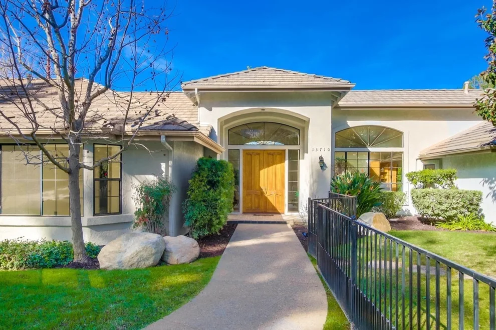Unit for sale at 13710 Paseo Bonita, Poway, CA 92064