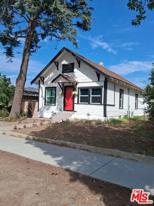 Unit for sale at 1017 S Washburn Avenue, Corona, CA 92882