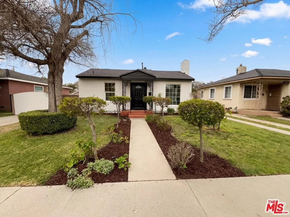 Unit for sale at 3237 Daisy Avenue, Long Beach, CA 90806