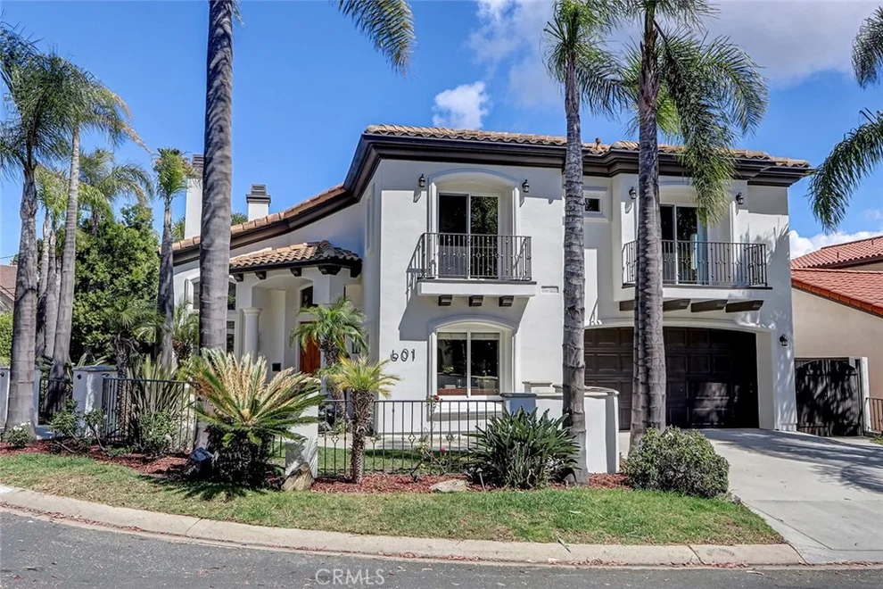 Unit for sale at 601 Calle De Arboles, Redondo Beach, CA 90277