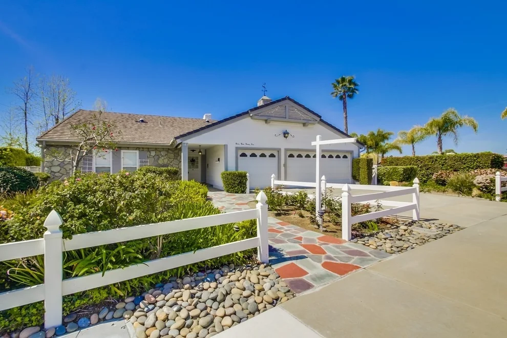 Unit for sale at 3325 Fosca St, Carlsbad, CA 92009