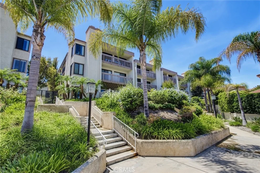 Unit for sale at 1833 Caddington Drive, Rancho Palos Verdes, CA 90275