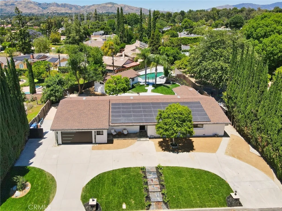 Unit for sale at 18321 Kinzie, Los Angeles, CA 91325