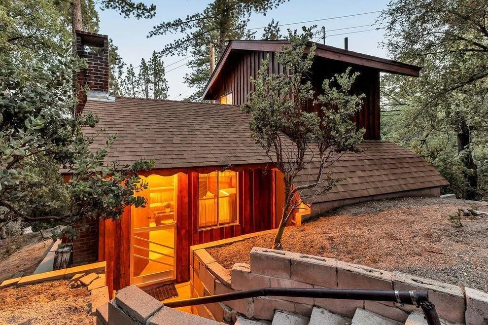 Unit for sale at 53033 Mountain View Drive, Idyllwild, CA 92549