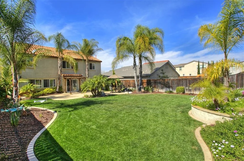 Unit for sale at 5096 Mendip, Oceanside, CA 92057