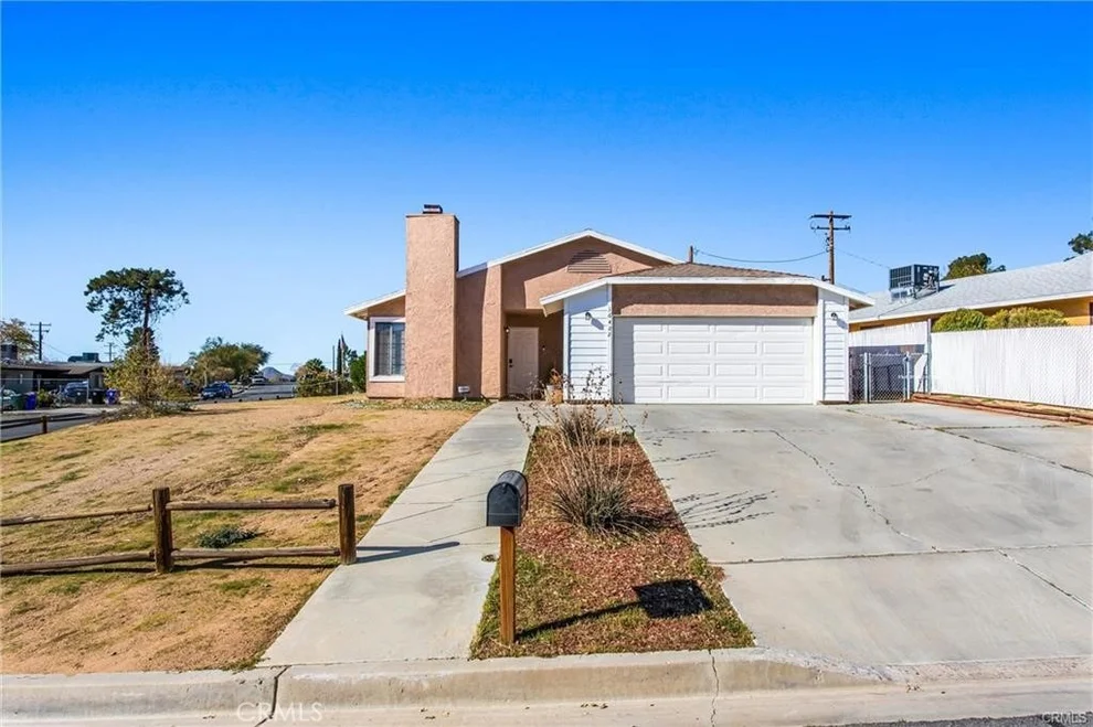 Unit for sale at 16422 Tolowa Road, Apple Valley, CA 92307