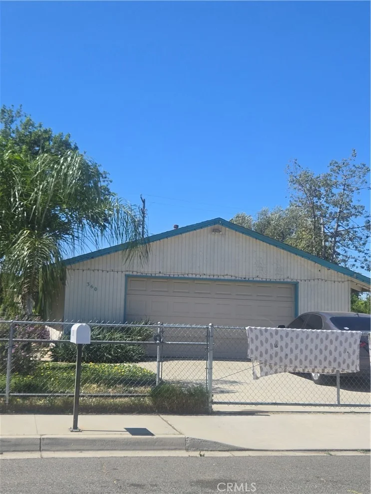 Unit for sale at 360 W 5th, San Jacinto, CA 92583