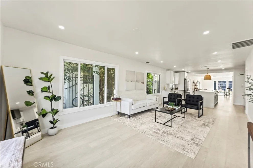 Unit for sale at 2942 S West View, Los Angeles, CA 90016