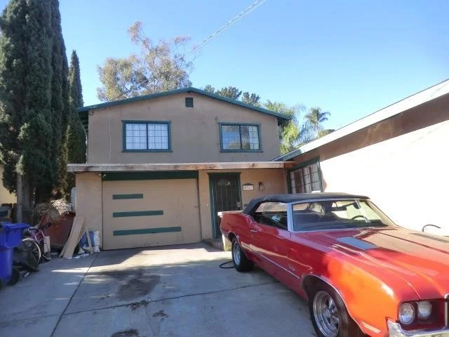 Unit for sale at 4967 Chateau Dr, San Diego, CA 92117