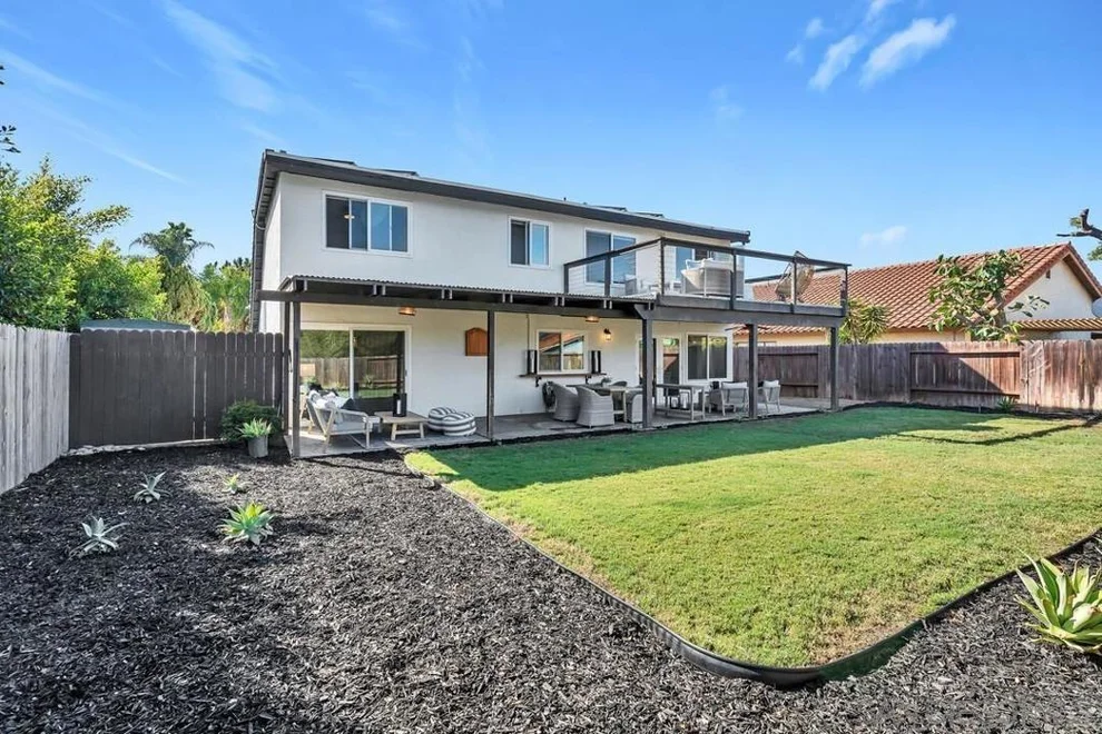 Unit for sale at 377 N Willowspring Drive, Encinitas, CA 92024