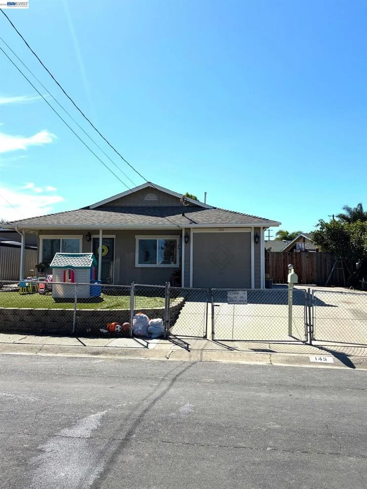 Unit for sale at 143 Peninsula Road, Bay Point, CA 94565
