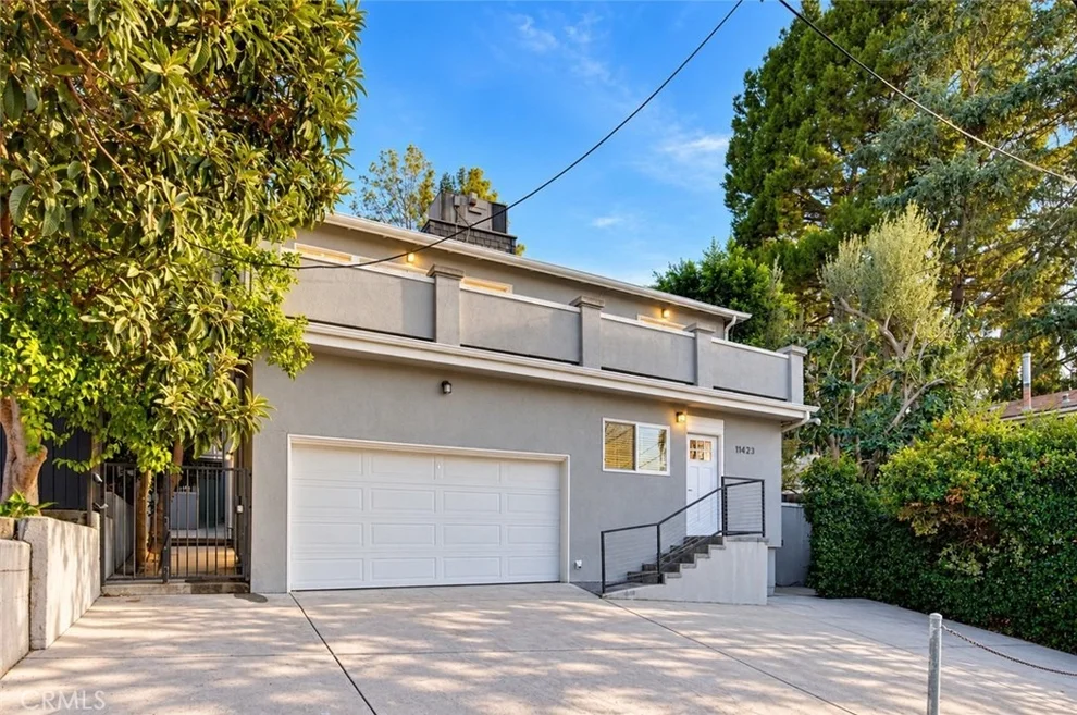 Unit for sale at 11423 Sunshine Terrace, Studio City, CA 91604