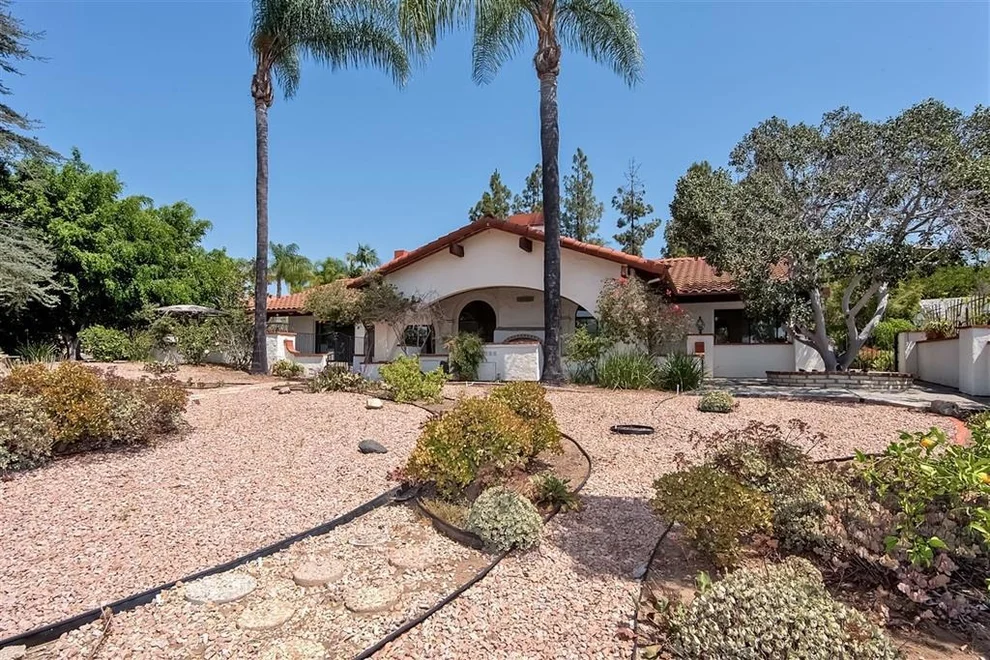 Unit for sale at 218 Alta Mesa Drive, Vista, CA 92084