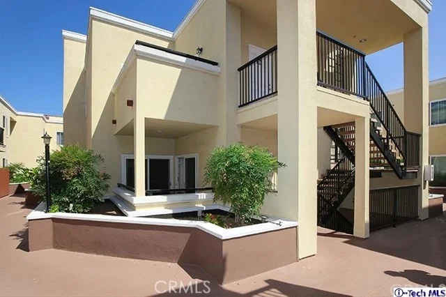 Unit for sale at 300 E Providencia Avenue, Burbank, CA 91502