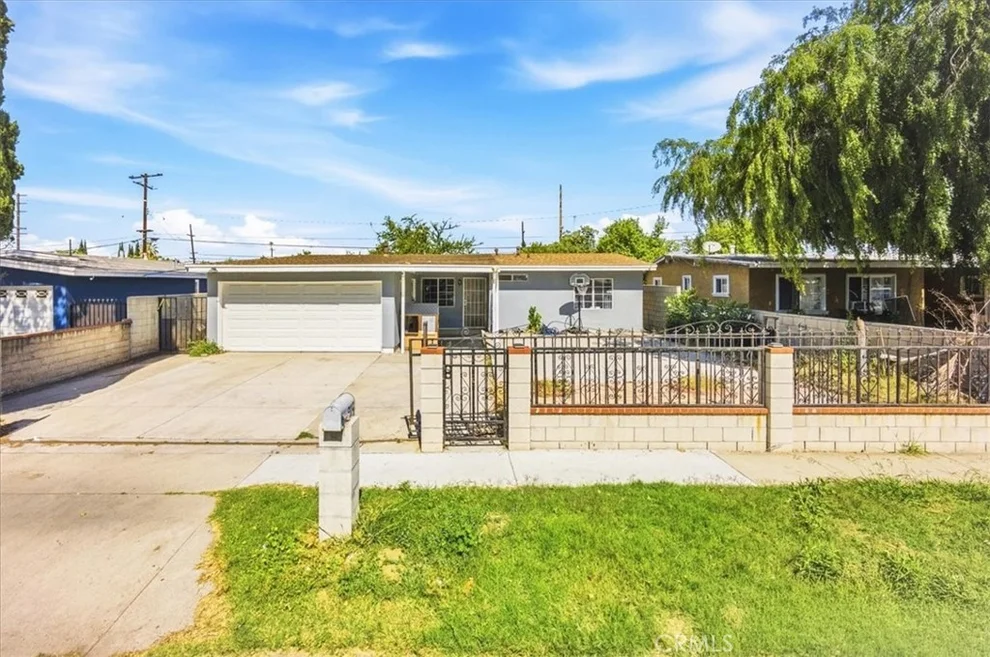 Unit for sale at 915 Stichman Avenue, La Puente, CA 91746