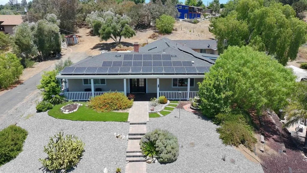 Unit for sale at 3562 S Mission Road, Fallbrook, CA 92028