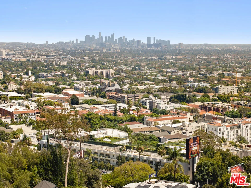 Unit for sale at 8430 Harold Way, Los Angeles, CA 90069