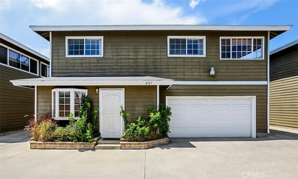 Unit for sale at 8747 Ramona Street, Bellflower, CA 90706