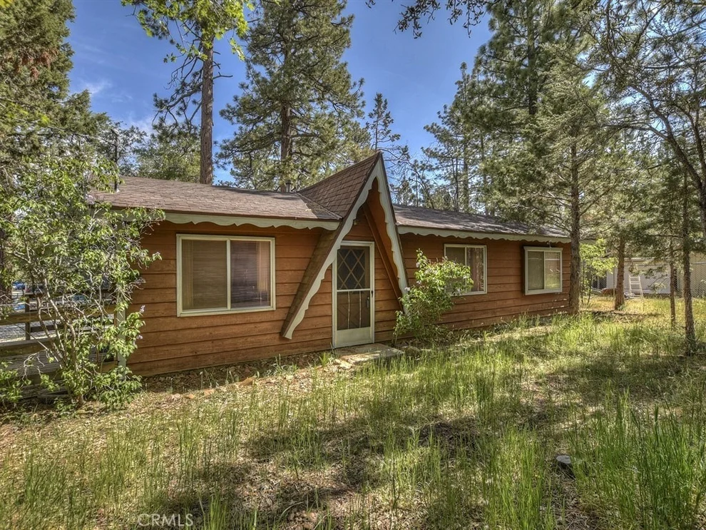 Unit for sale at 765 Kern, Sugar Loaf, CA 92386