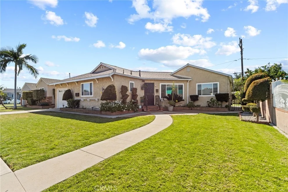 Unit for sale at 9514 Bradhurst, Pico Rivera, CA 90660