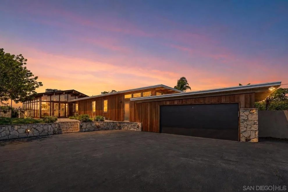 Unit for sale at 1226 Via Del Cerro, Vista, CA 92084