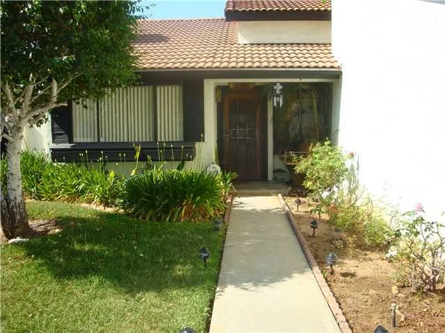 Unit for sale at 320 Elkhorn Lane, Escondido, CA 92026