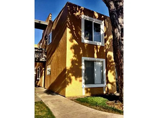 Unit for sale at 17075 W Bernardo Drive N, San Diego, CA 92127