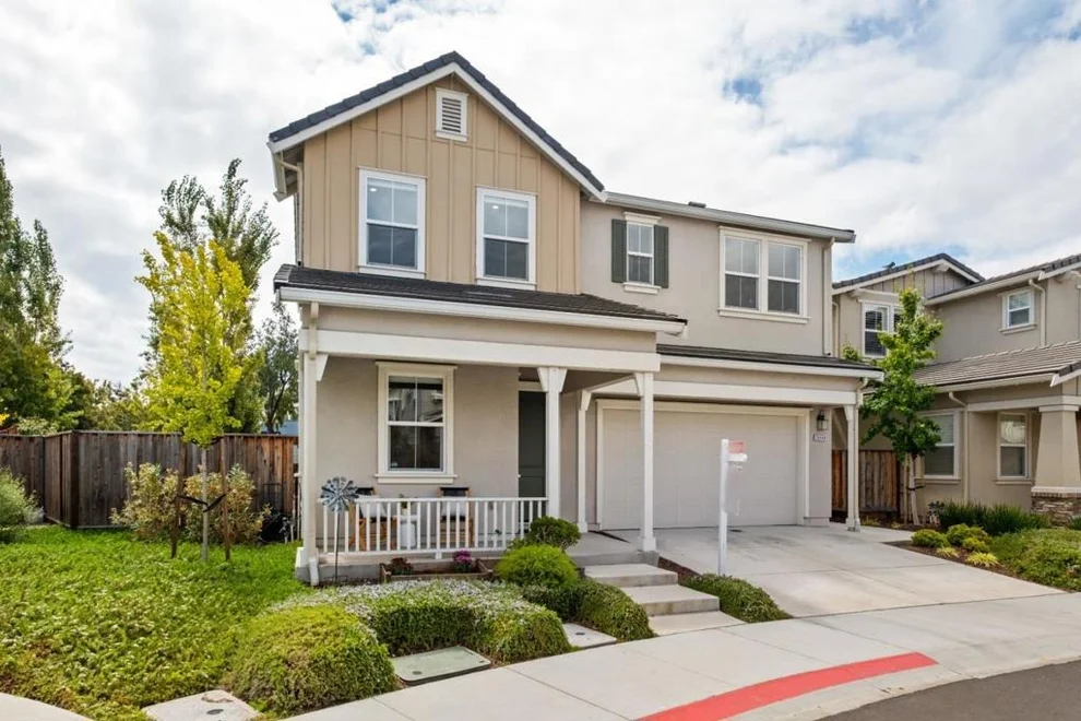 Unit for sale at 39946 Waxwing Drive, Newark, CA 94560