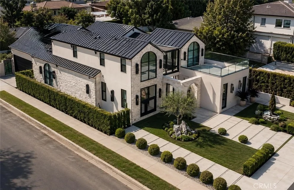 Unit for sale at 2055 Parnell, Los Angeles, CA 90025