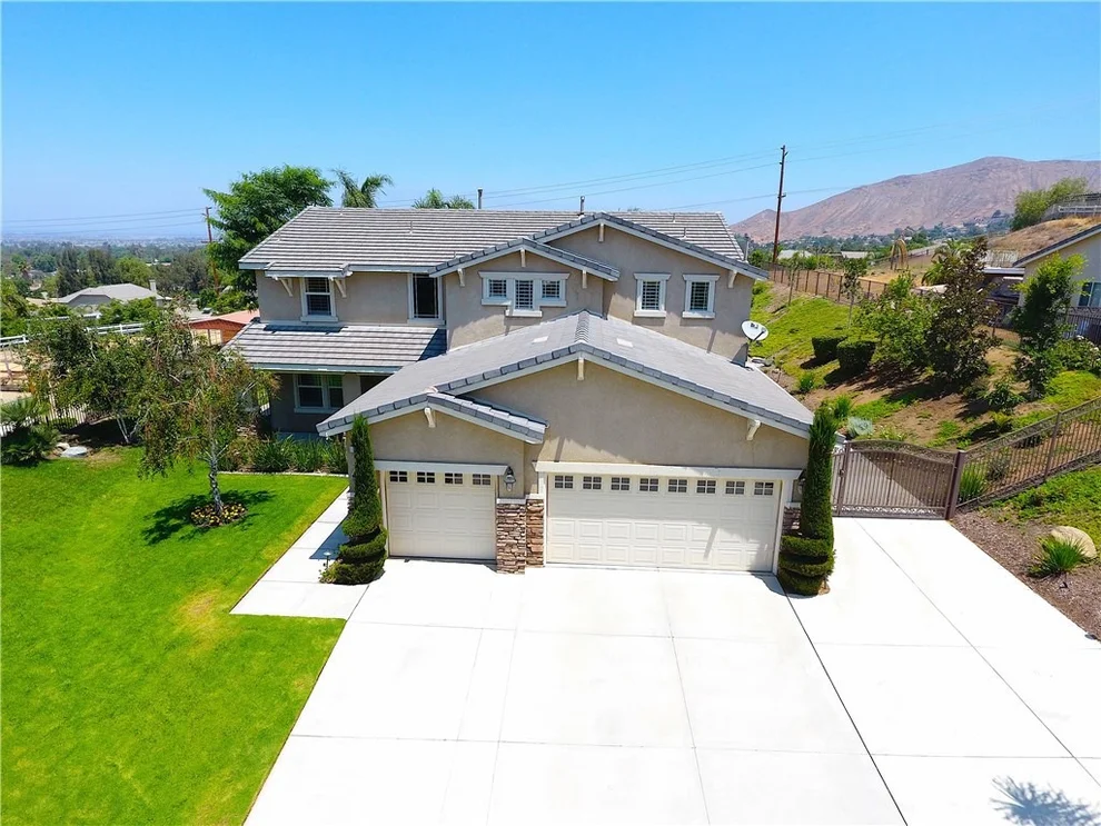 Unit for sale at 277 Pompano Place, Norco, CA 92860